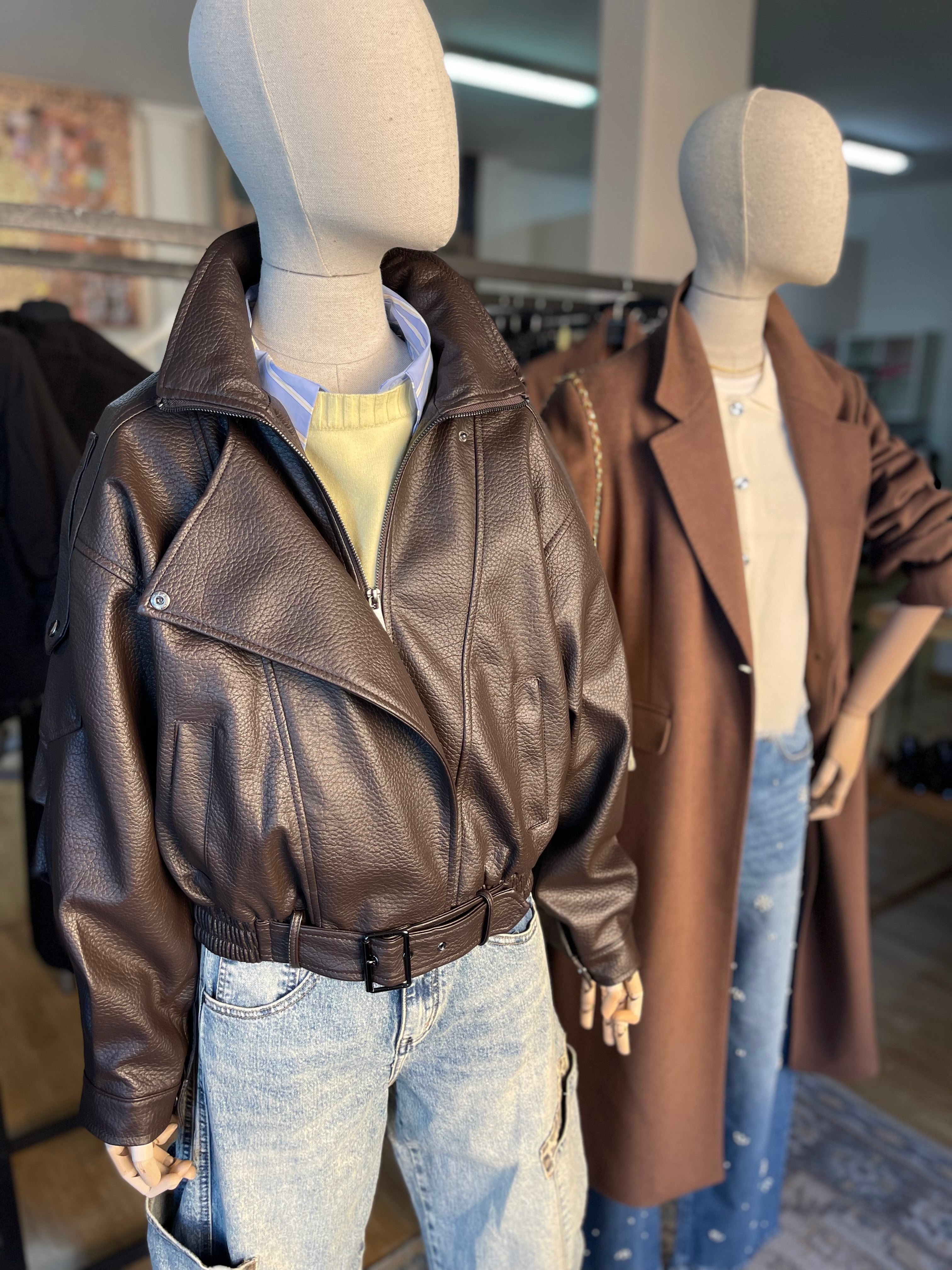 Giubbotto in Eco Pelle Anni Settanta – Stile Vintage Retrò di Tendenza