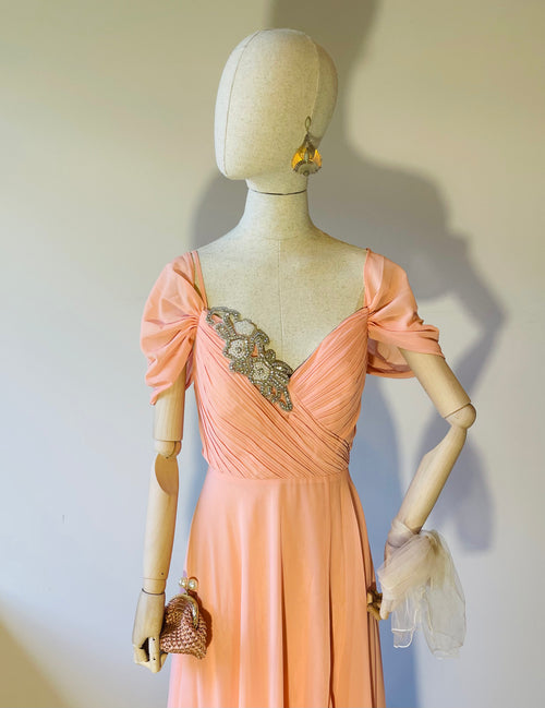 Abito Lungo Elegante Color Salmone con Spacco