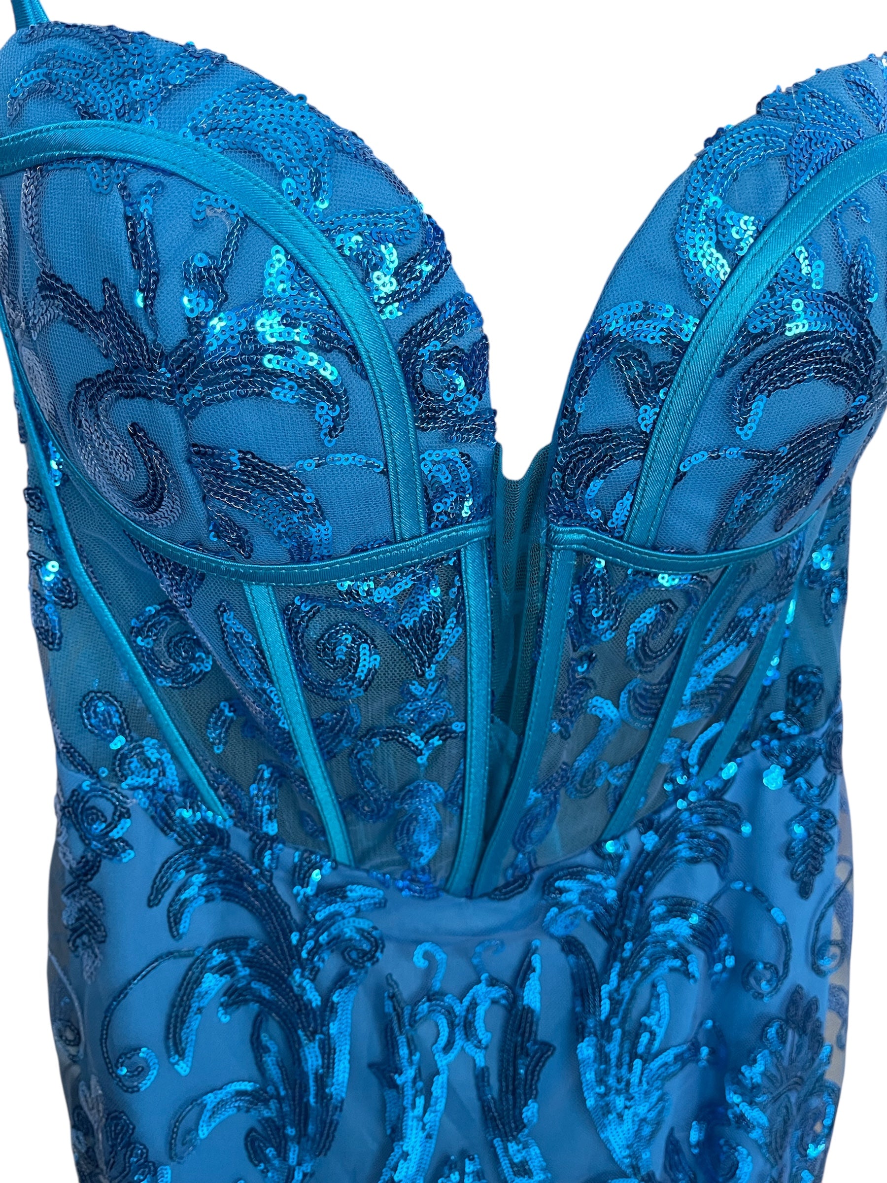 Abito Strassato Lungo a Sirena – Eleganza Glamour da Cerimonia e Sera